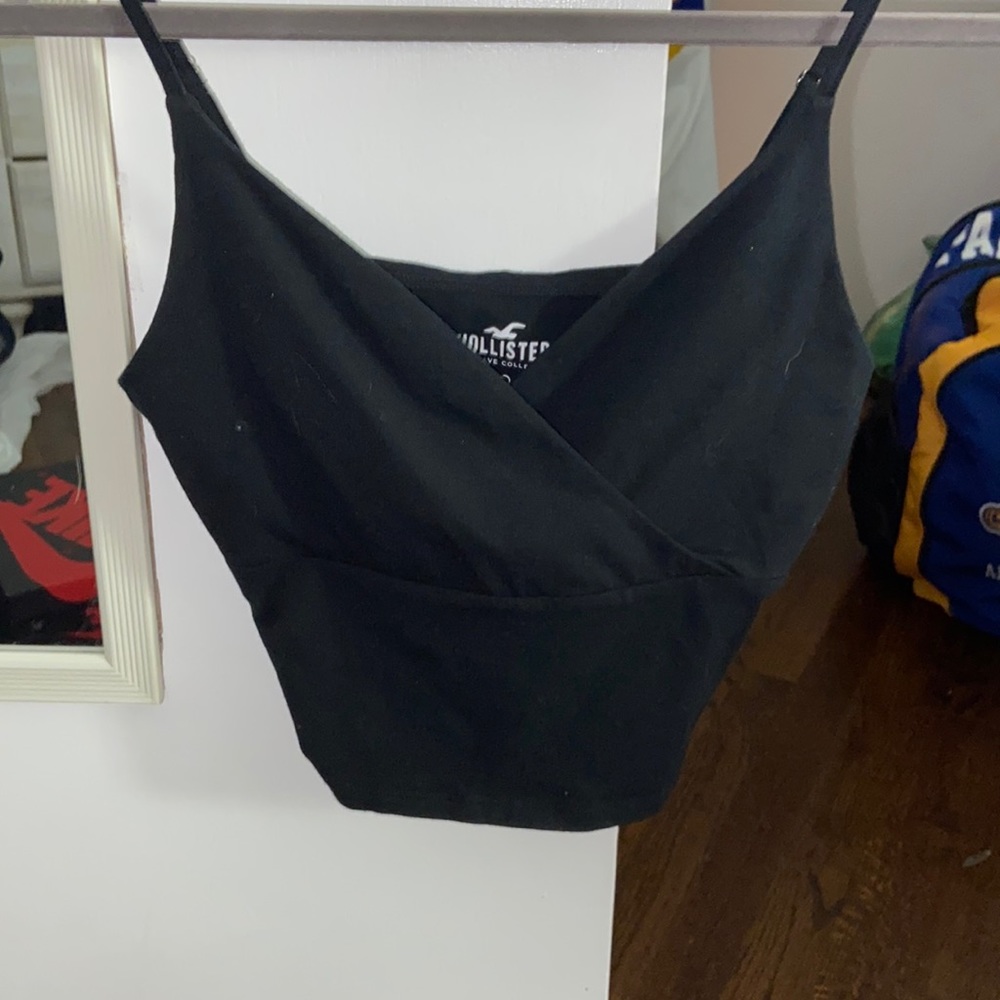 black cropped tank